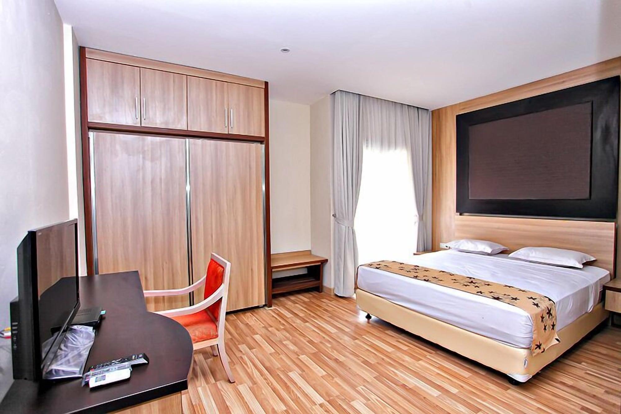 Mutiara Suites Jakarta Exterior foto