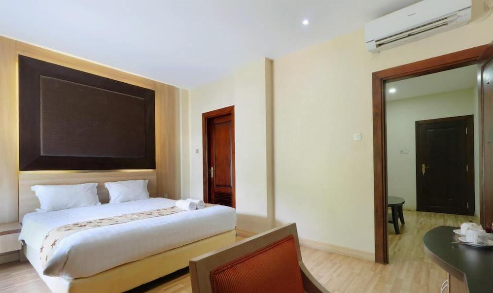 Mutiara Suites Jakarta Exterior foto