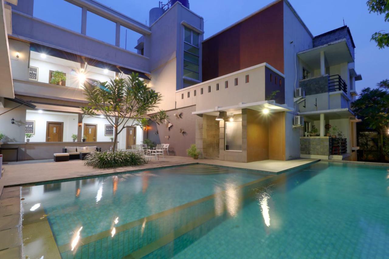Mutiara Suites Jakarta Exterior foto