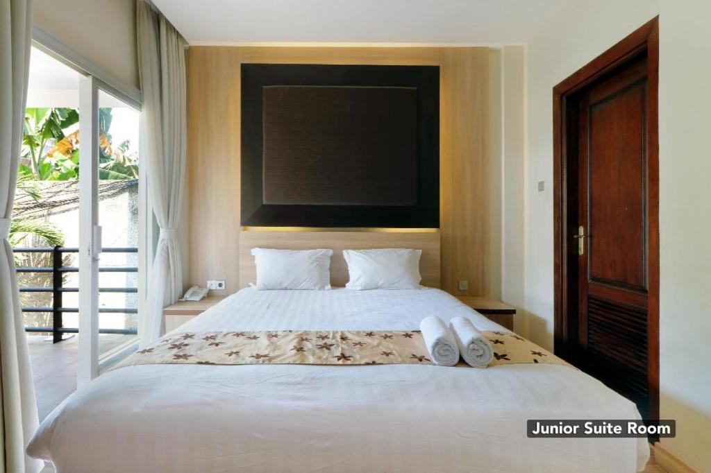 Mutiara Suites Jakarta Exterior foto