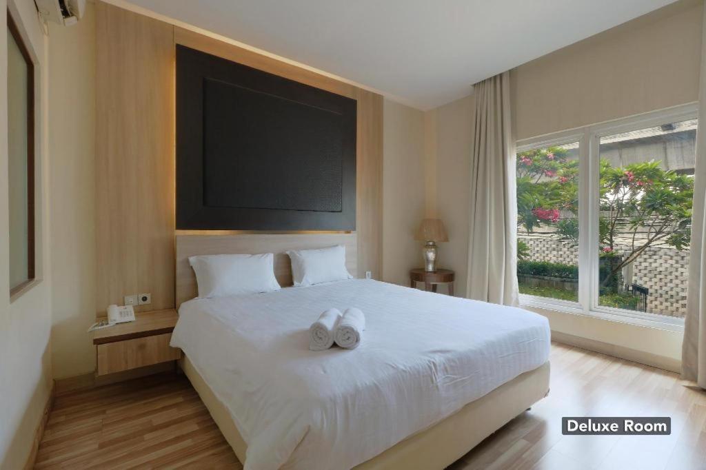 Mutiara Suites Jakarta Exterior foto