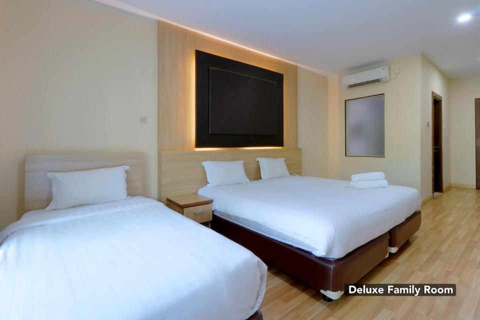 Mutiara Suites Jakarta Exterior foto